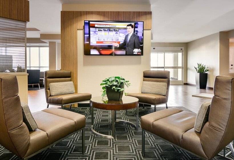 Отель Towneplace Suites By Marriott Kansas City Airport