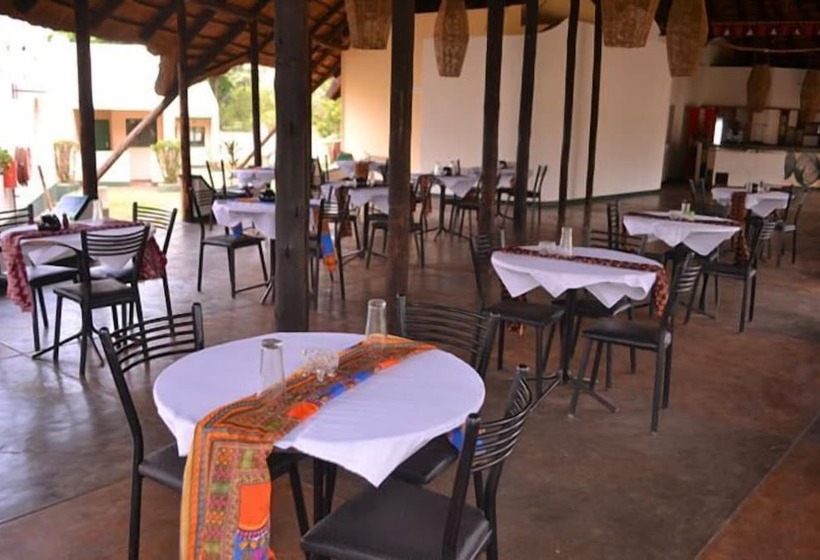 هتل Victoria Falls Budget