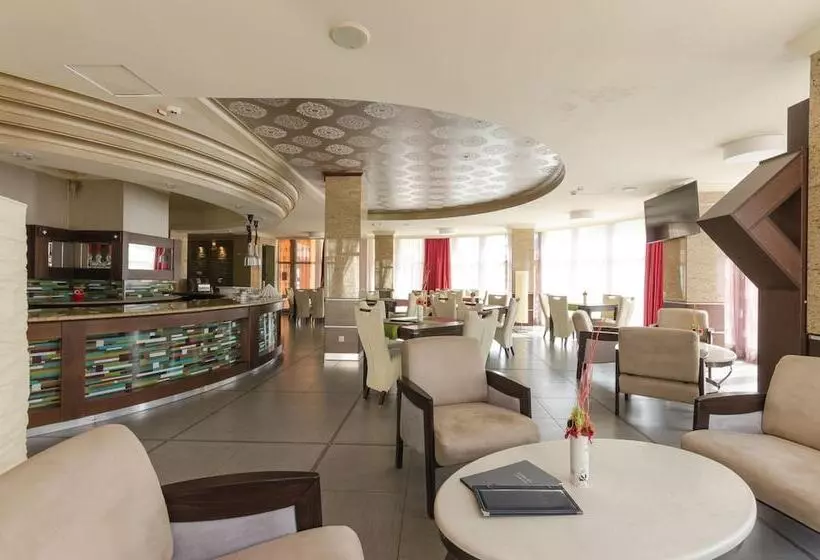 Hunguest Hotel Apollo