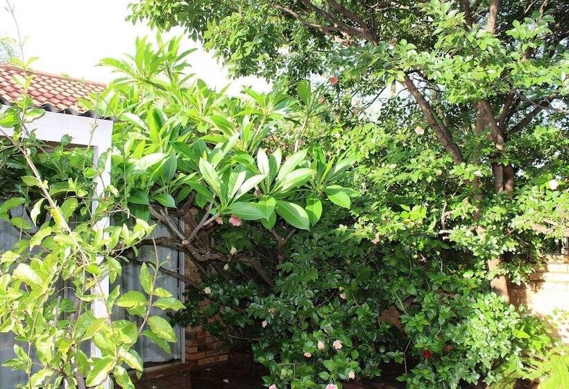 Pensión Ukarimu Guest House