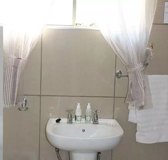 ペンション Ukarimu Guest House
