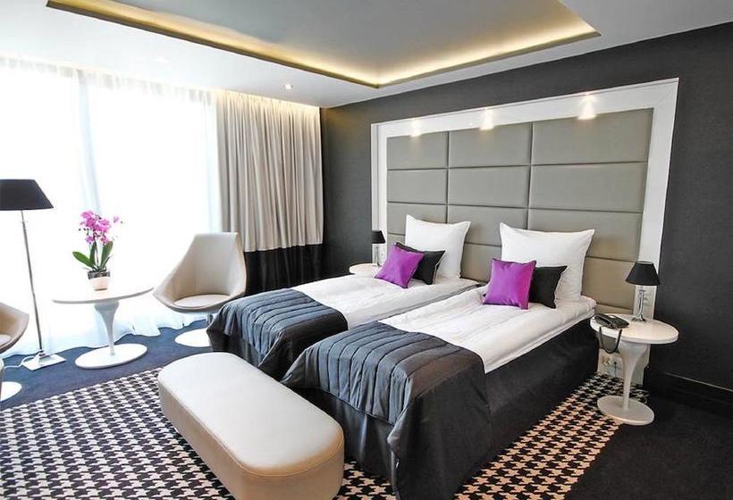 Piano Hotel & Restaurant