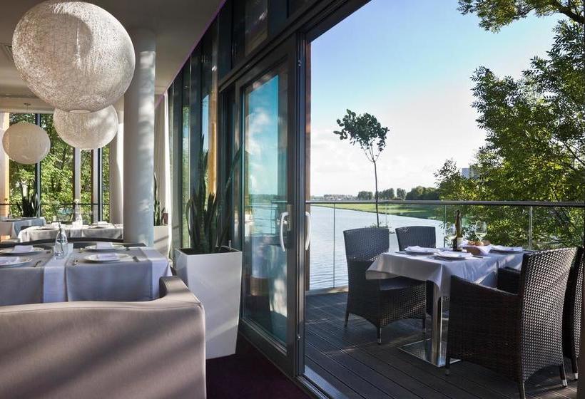 Piano Hotel & Restaurant