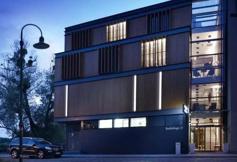 Piano Hotel & Restaurant