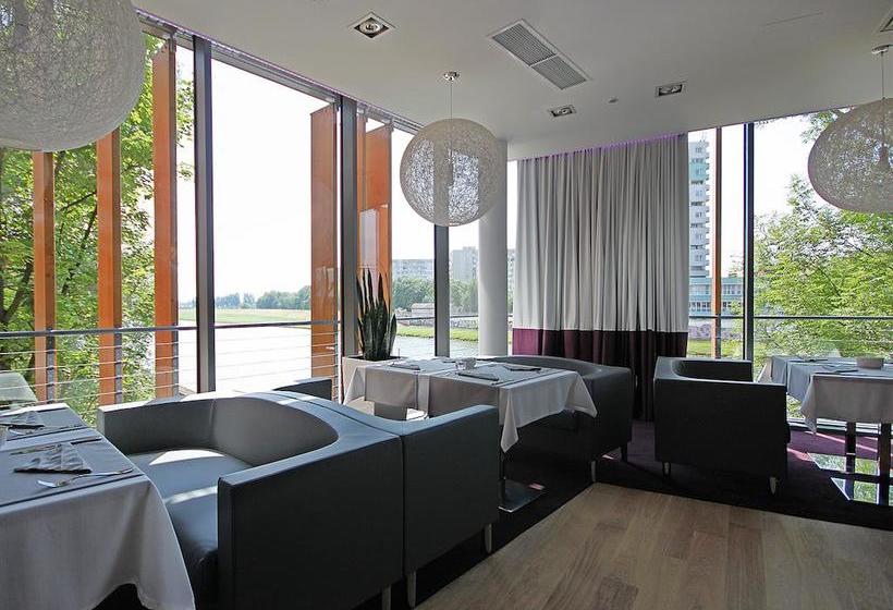 Piano Hotel & Restaurant