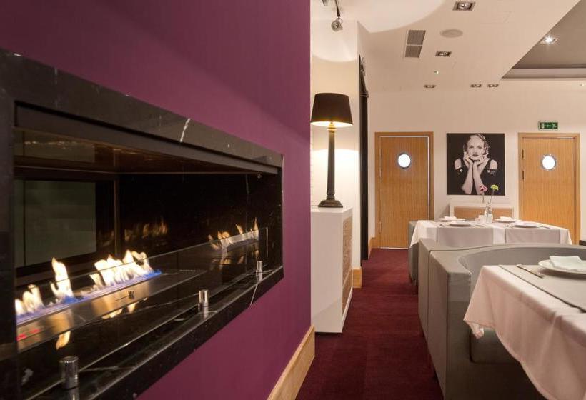 Piano Hotel & Restaurant