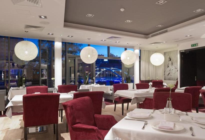 Piano Hotel & Restaurant