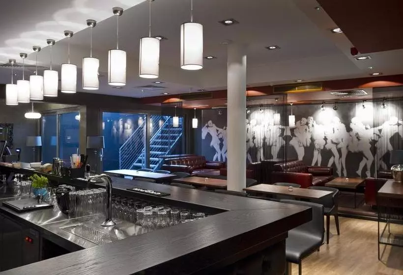 Piano Hotel & Restaurant