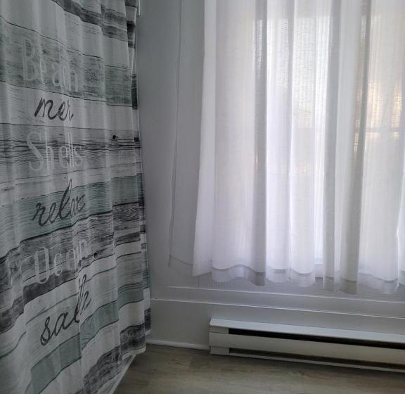 הוסטל L Auberge Du Vieux Pont