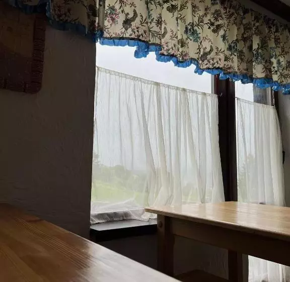 ホテル готельно ресторанний комплекс кичера