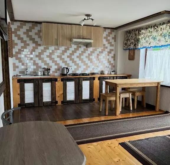 ホテル готельно ресторанний комплекс кичера