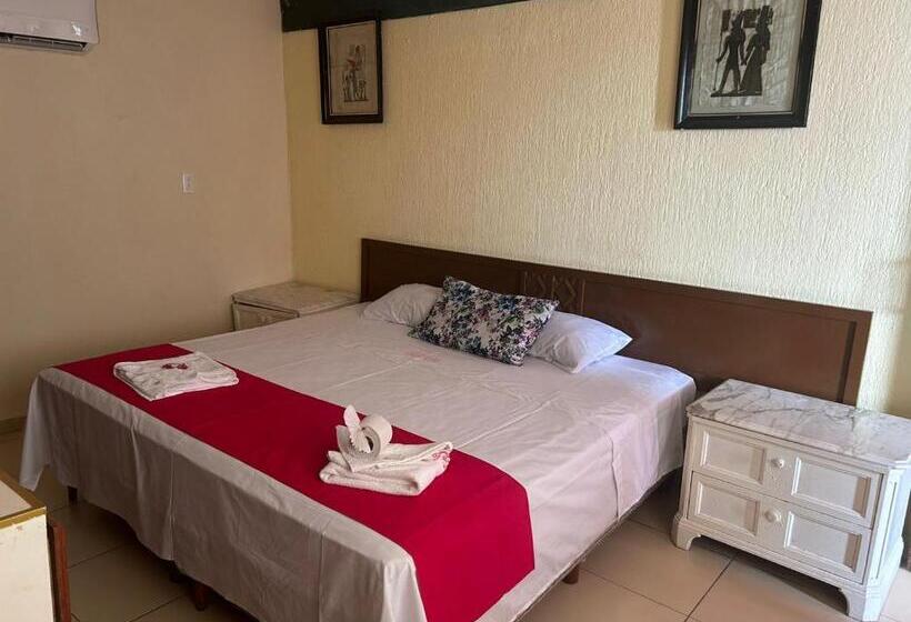 Hotel Capri Playa A Una Calle De La Playa Regatas