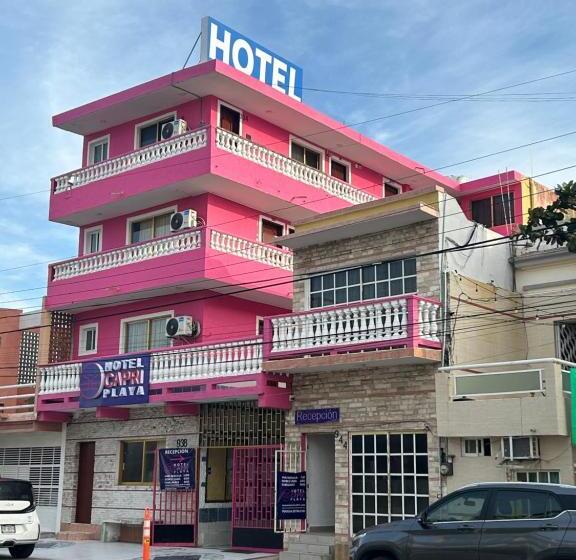 Hotel Capri Playa A Una Calle De La Playa Regatas