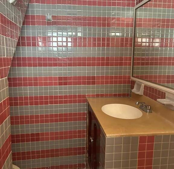 Hotel Capri Playa A Una Calle De La Playa Regatas