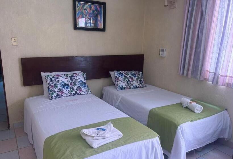 Hotel Capri Playa A Una Calle De La Playa Regatas