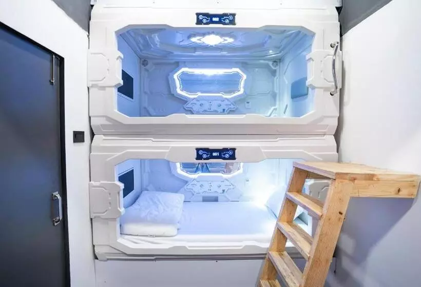 カプセルホテル Naptapgo, Ec Metro   Luxury Japanese Pod Room   Lounge, Wi Fi