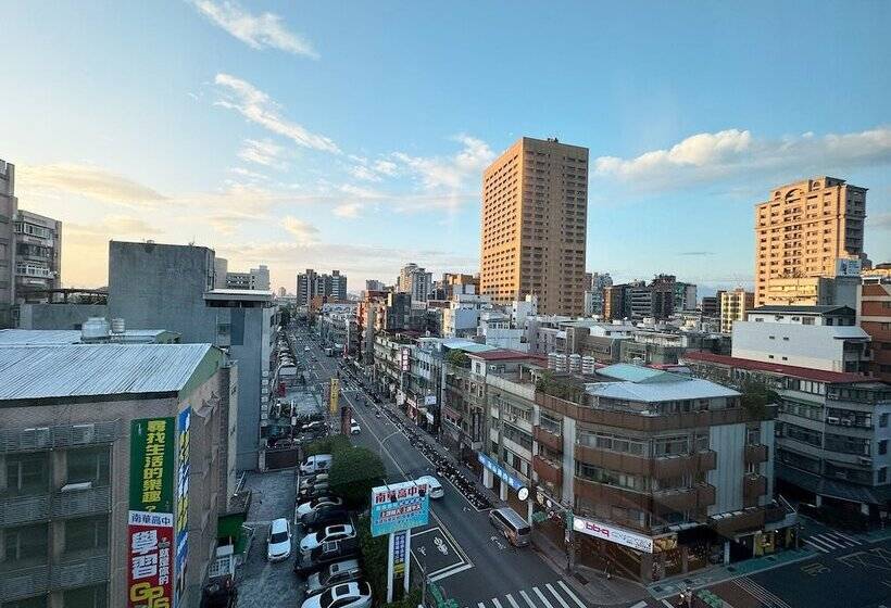 هتل 瀚寓夏天 Hanns Summer