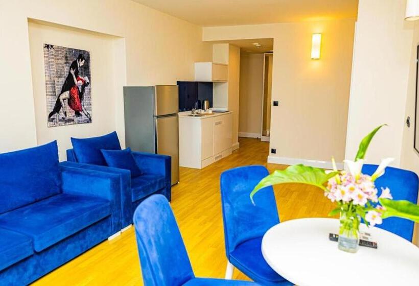 هتل Orbi City Apart