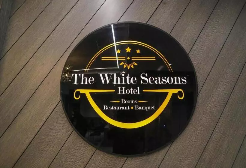 ホテル The White Seasons