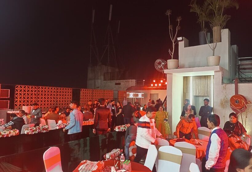 هتل The White Seasons