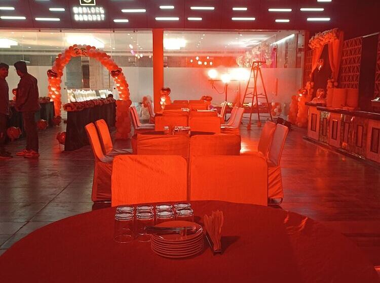 هتل The White Seasons