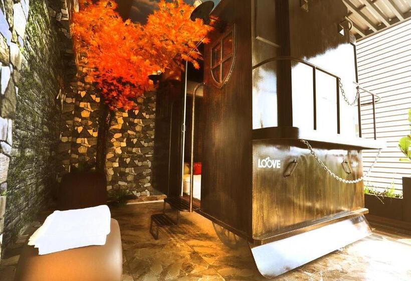 Loove Hotel   Khách Sạn Tình Yêu