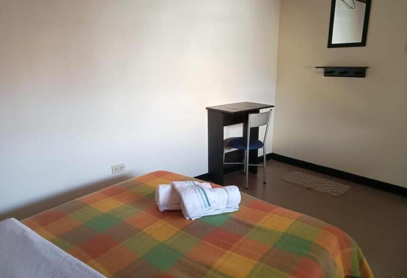 پانسیون Casa Tundama