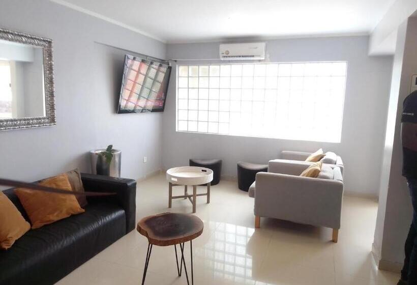 پانسیون Hospedaria U