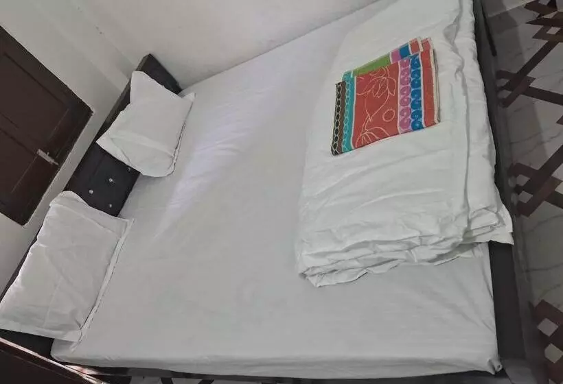 ペンション Park Avenue Guest House Sultanpur