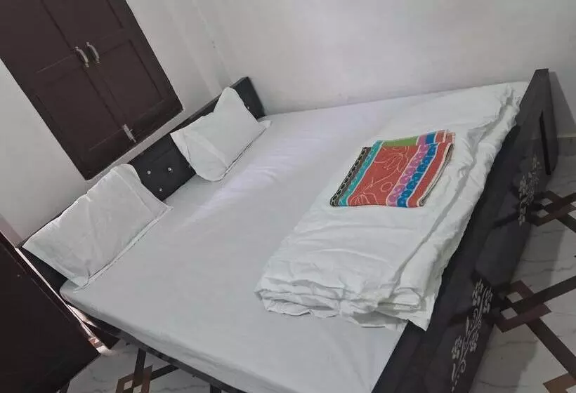 ペンション Park Avenue Guest House Sultanpur