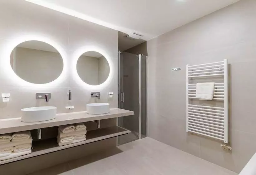 Spa & Wellness Hotel Fitak