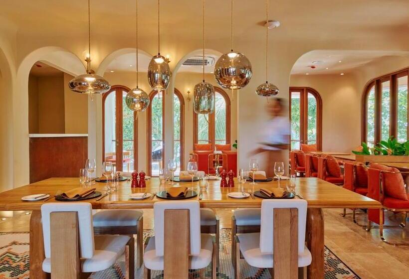 Stone Hotels Dhiffushi