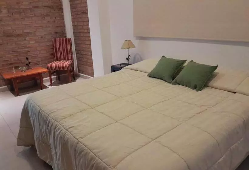 Retkeilymaja Anicca Posada