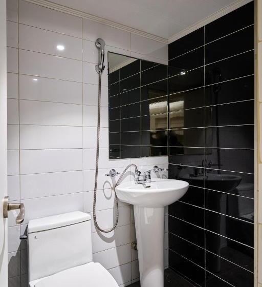 هاستل Life In Insa