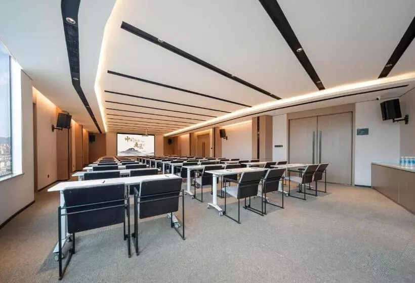 Atour Hotel Jindezhen Peoples Square Zhejiang Road