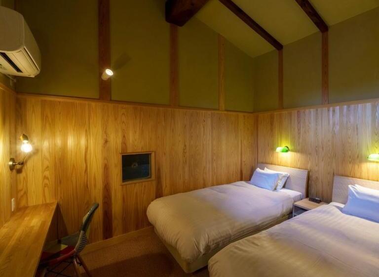 Bed and Breakfast ゲストハウス小布施