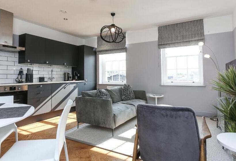 Bed and Breakfast Arlington House, Central Apartmant