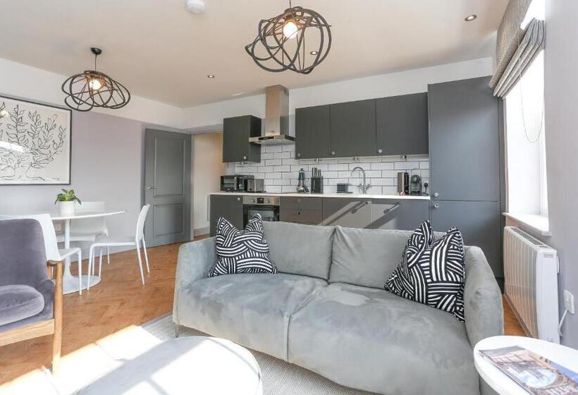 Bed and Breakfast Arlington House, Central Apartmant