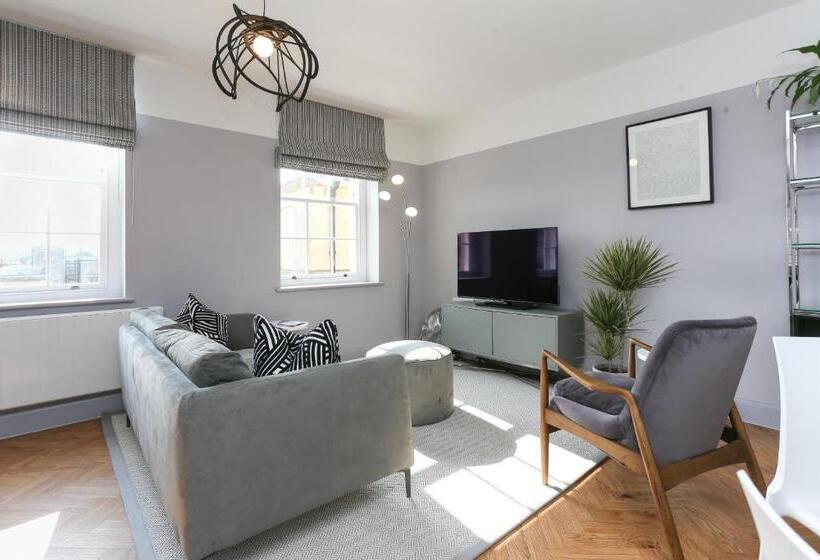 Bed and Breakfast Arlington House, Central Apartmant