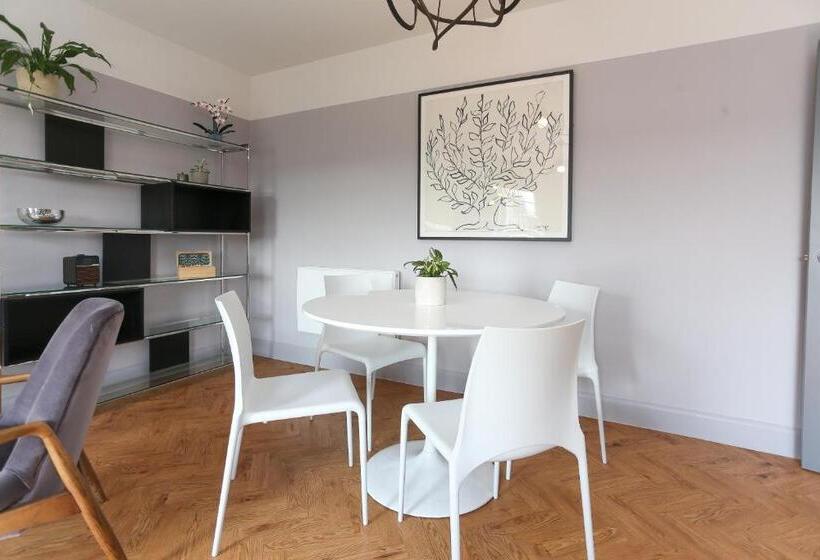 צימר Arlington House, Central Apartmant