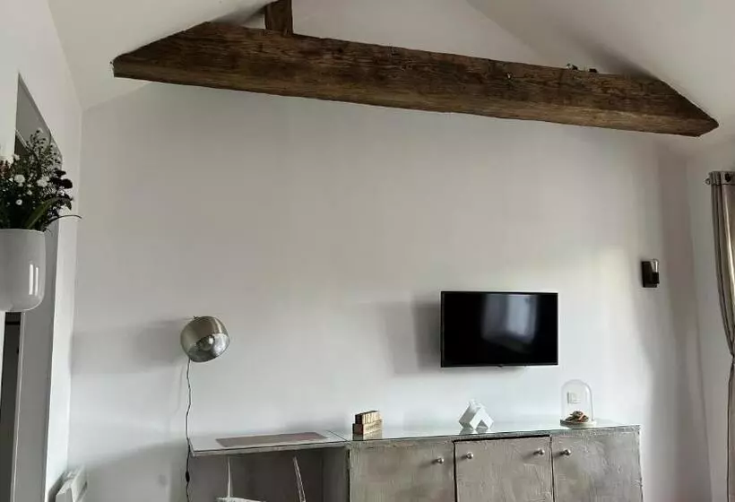 Aamiaismajoitus (B&B) Château Du Beugnon