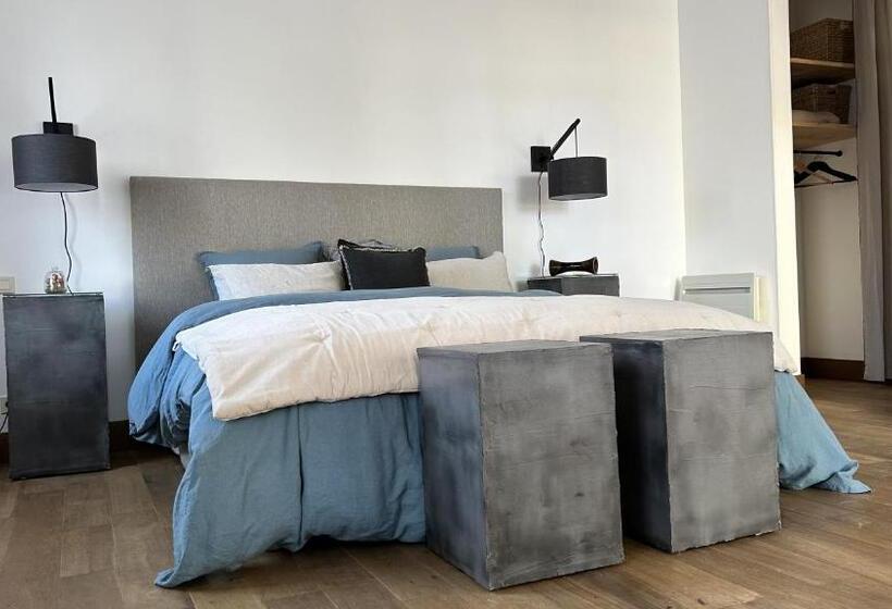 צימר Château Du Beugnon