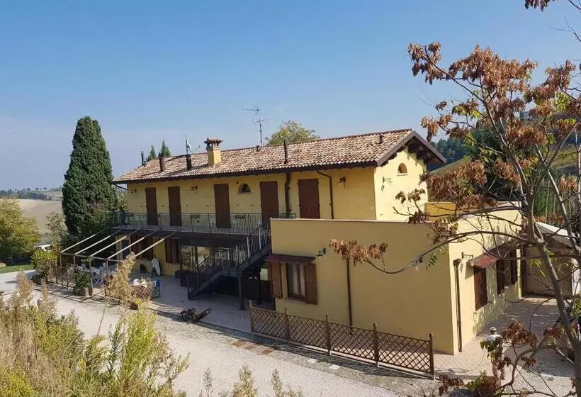 ホテル Azienda Agricola Biologica Le Lucciole