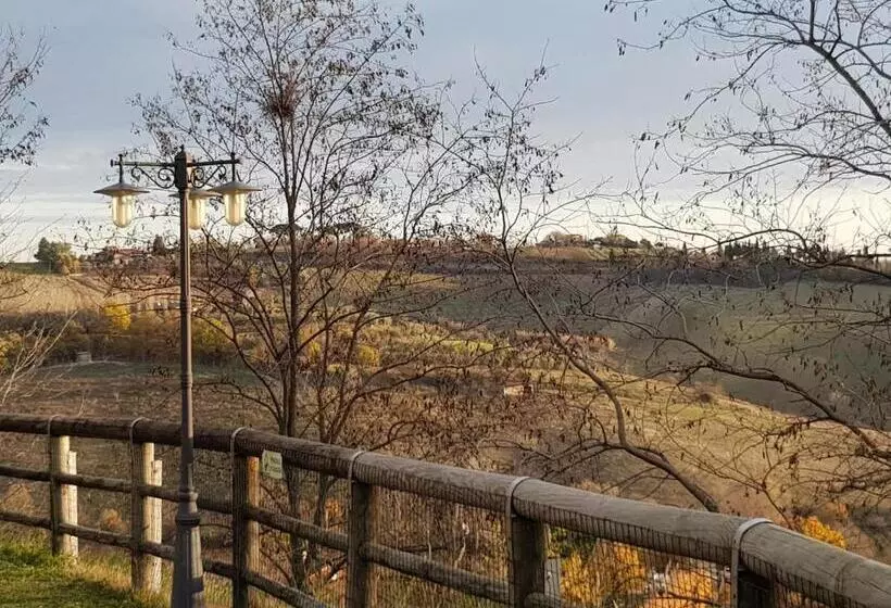 ホテル Azienda Agricola Biologica Le Lucciole
