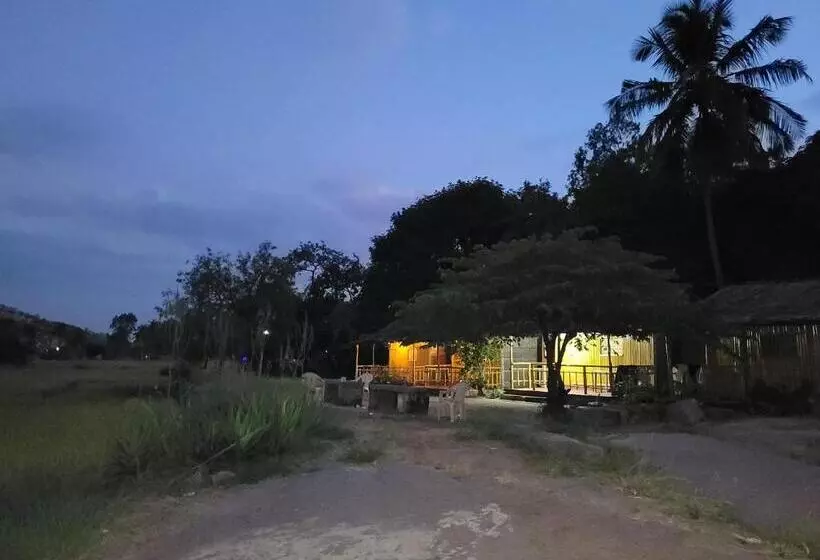 ホテル Gowri Nature Farm Stay
