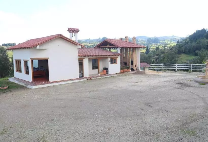 ホテル Hacienda La Aurora Finca Agroturística