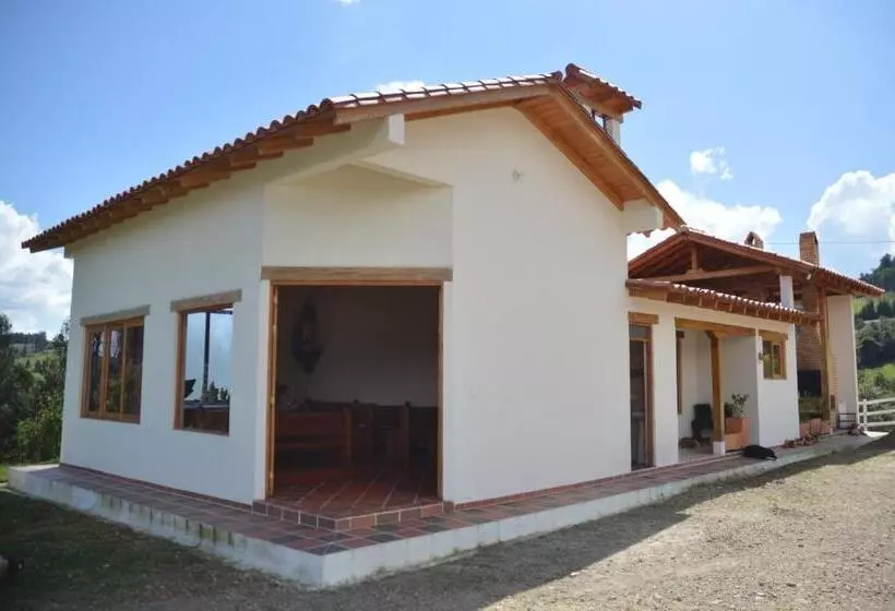 ホテル Hacienda La Aurora Finca Agroturística