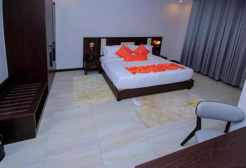 هتل Lemaiyan Suites