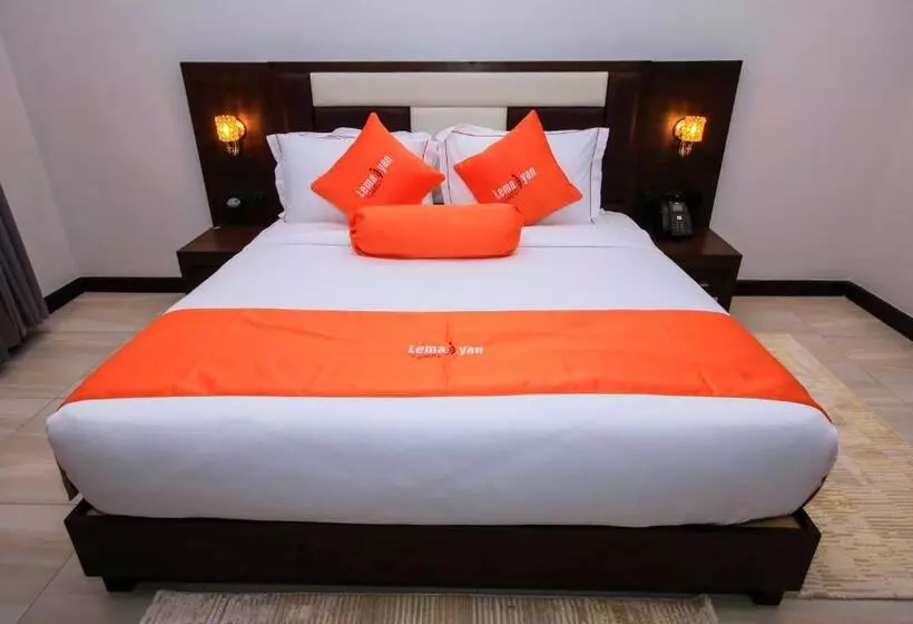 هتل Lemaiyan Suites