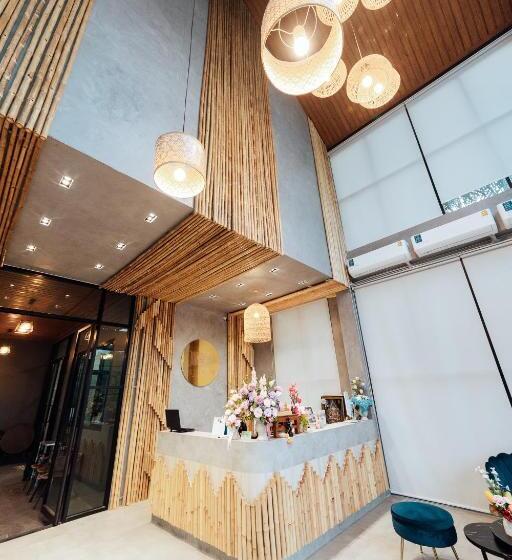 酒店 Phu Sakon Ville